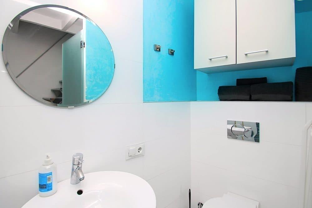 SANTA CATALINA: INVESTMENT PACKAGE WITH 6 RESIDENTIAL UNITS AND APPROX. 5 % RETURN 15