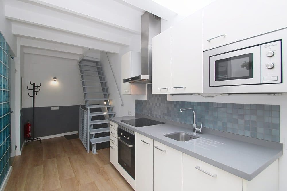 SANTA CATALINA: INVESTMENT PACKAGE WITH 6 RESIDENTIAL UNITS AND APPROX. 5 % RETURN 10
