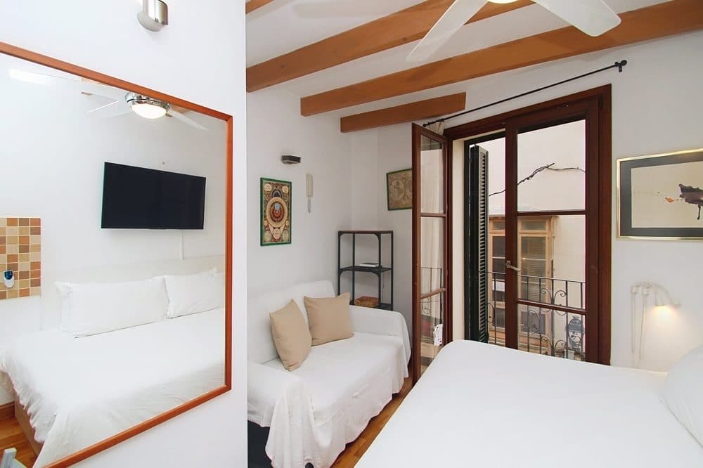 SANTA CATALINA: INVESTMENT PACKAGE WITH 6 RESIDENTIAL UNITS AND APPROX. 5 % RETURN 18