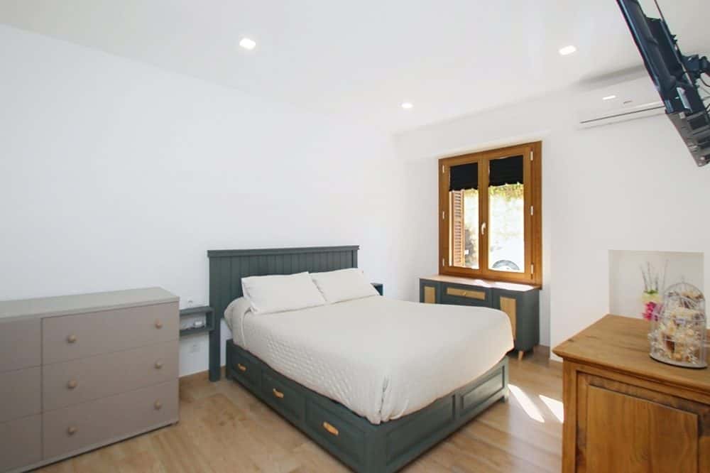 MONTUÏRI: MODERN TOWNHOUSE WITH POOL 27
