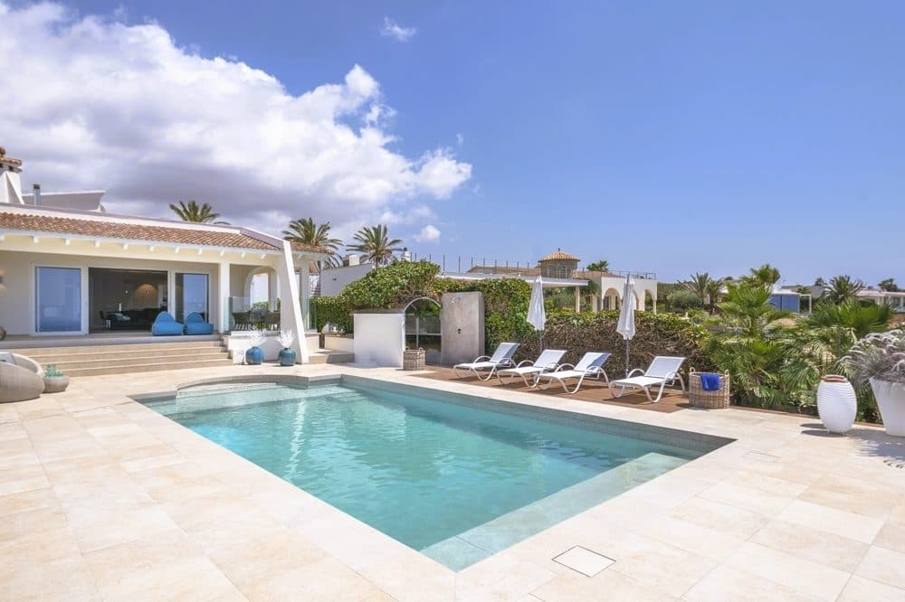 SA TORRE: EXCLUSIVE HOLIDAY RENTAL VILLA WITH SEA VIEWS 6