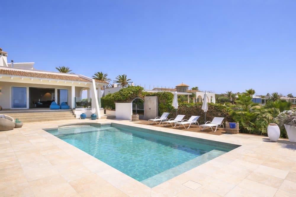 SA TORRE: EXCLUSIVE HOLIDAY RENTAL VILLA WITH SEA VIEWS 5