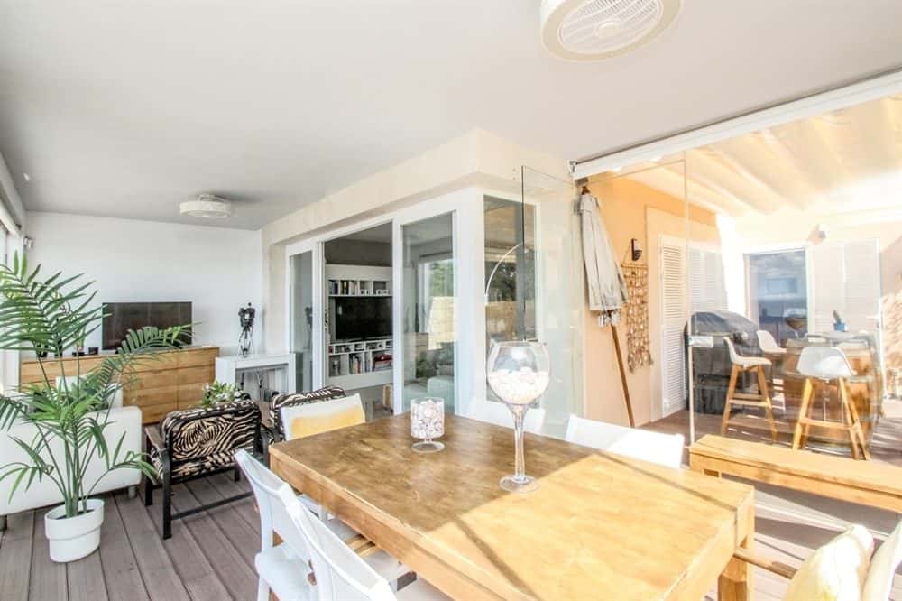 PUIG DE ROS: SEMI-DETACHED HOUSE ON THE FIRST SEA LINE 9