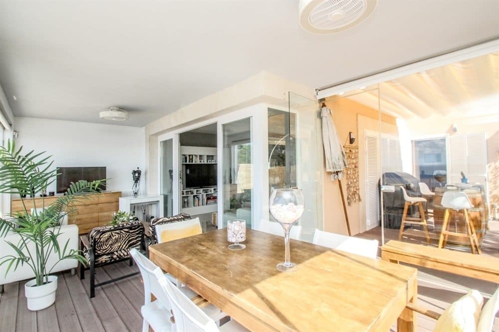 PUIG DE ROS: SEMI-DETACHED HOUSE ON THE FIRST SEA LINE 9