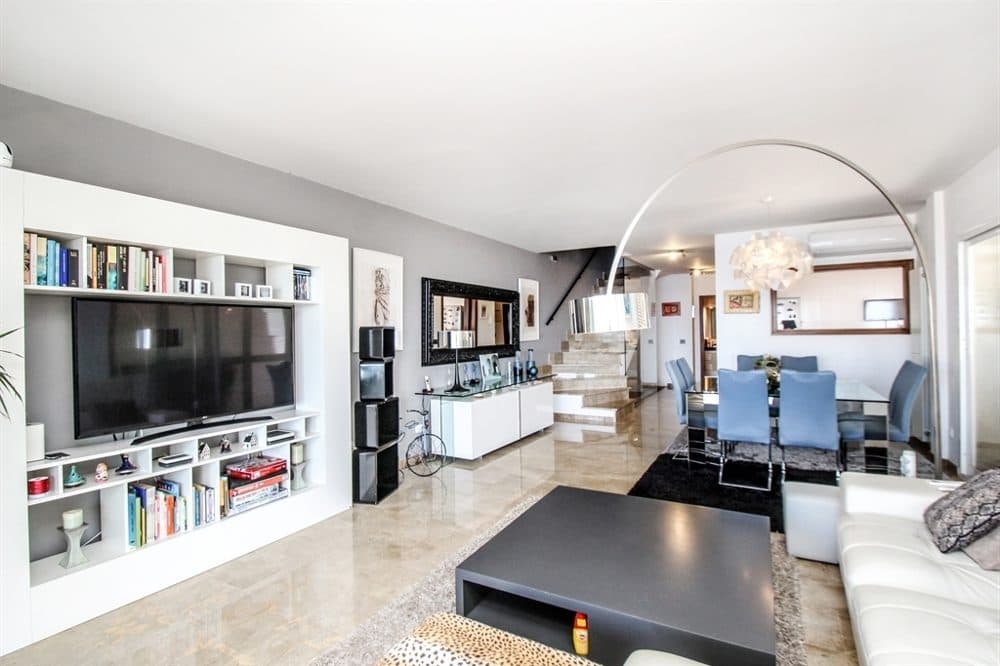 PUIG DE ROS: SEMI-DETACHED HOUSE ON THE FIRST SEA LINE 13