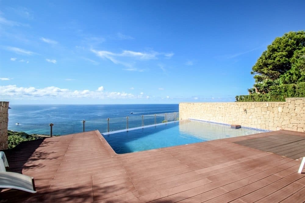 PUIG DE ROS: SEMI-DETACHED HOUSE ON THE FIRST SEA LINE 2