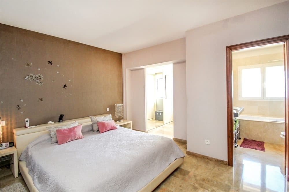 PUIG DE ROS: SEMI-DETACHED HOUSE ON THE FIRST SEA LINE 25