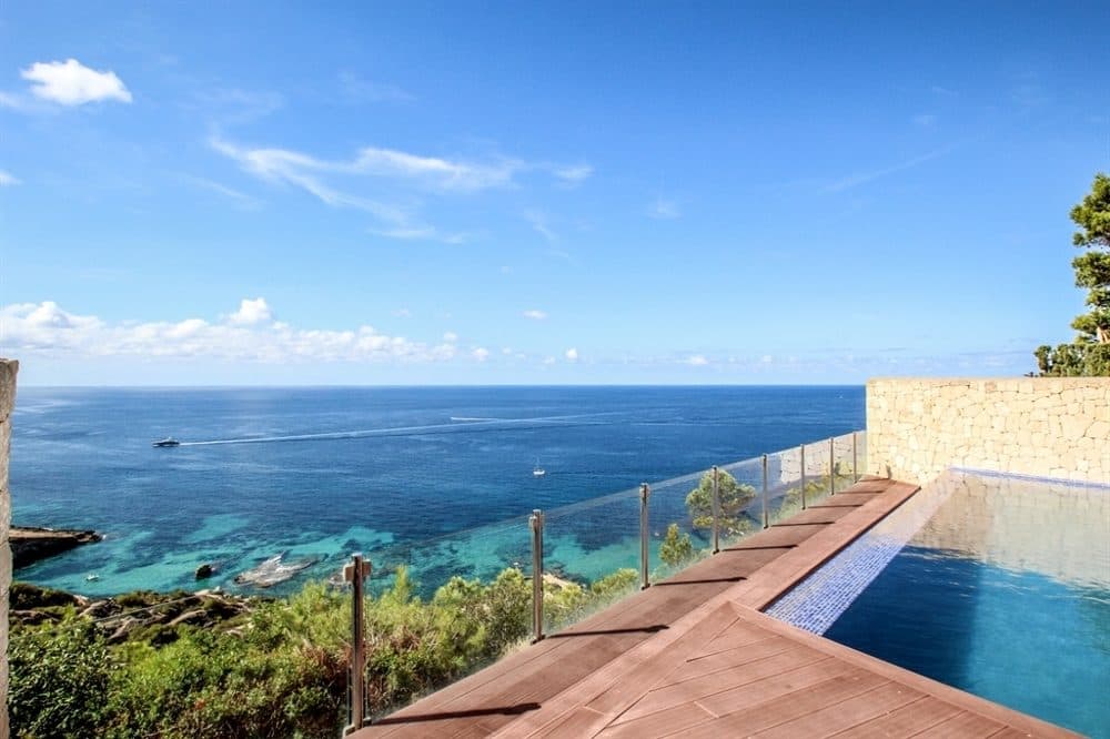 PUIG DE ROS: SEMI-DETACHED HOUSE ON THE FIRST SEA LINE 5