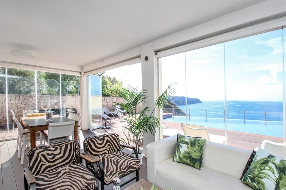 PUIG DE ROS: SEMI-DETACHED HOUSE ON THE FIRST SEA LINE 8
