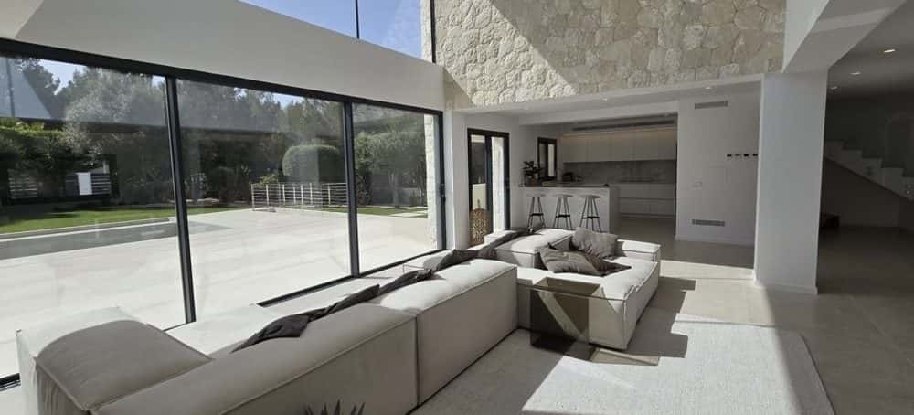 SANTA PONSA: ELEGANT LUXURY VILLA IN A PREMIUM LOCATION 7