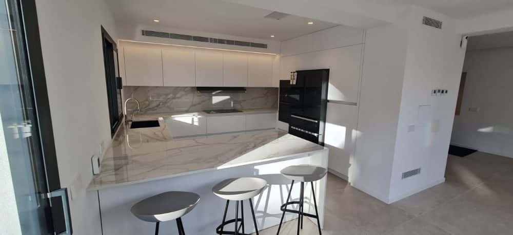 SANTA PONSA: ELEGANT LUXURY VILLA IN A PREMIUM LOCATION 8