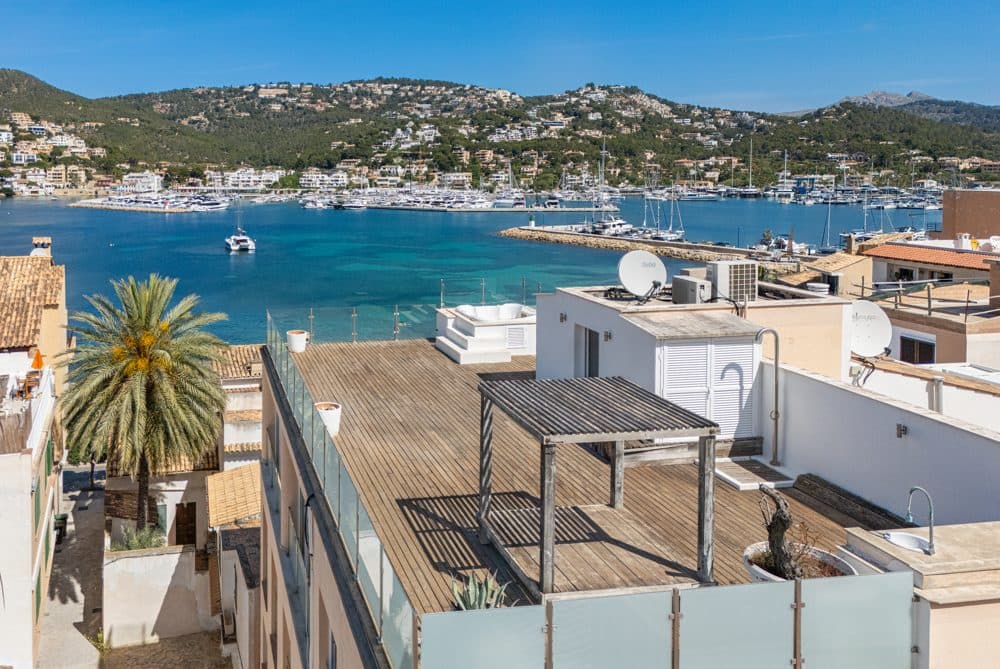 PORT D’ANDRATX: EXCLUSIVE PENTHOUSE WITH ADDITIONAL RESIDENTIAL UNIT AND ROOF TERRACE 3