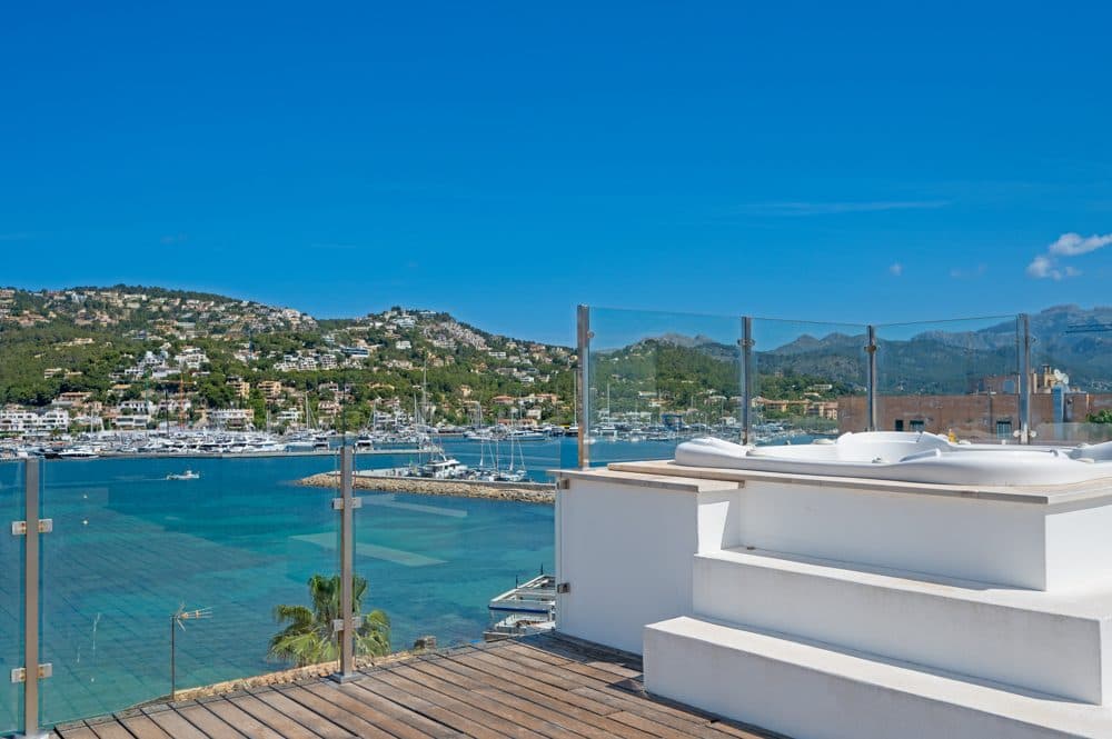 PORT D’ANDRATX: EXCLUSIVE PENTHOUSE WITH ADDITIONAL RESIDENTIAL UNIT AND ROOF TERRACE 4