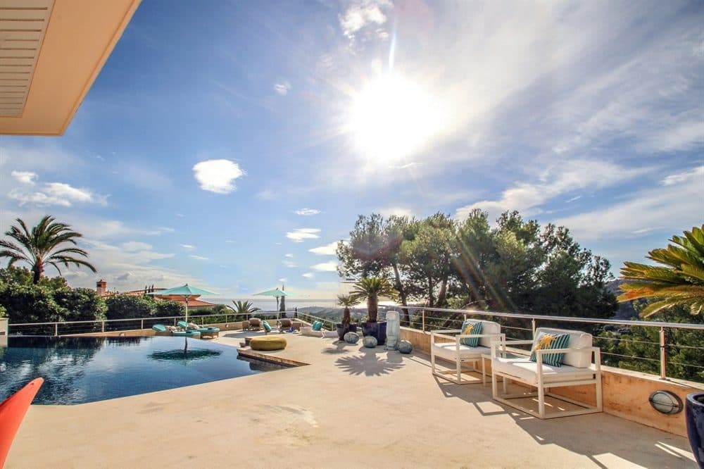 SON VIDA: DESIGNER VILLA WITH SEA VIEW 4
