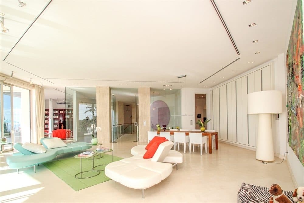 SON VIDA: DESIGNER VILLA WITH SEA VIEW 12