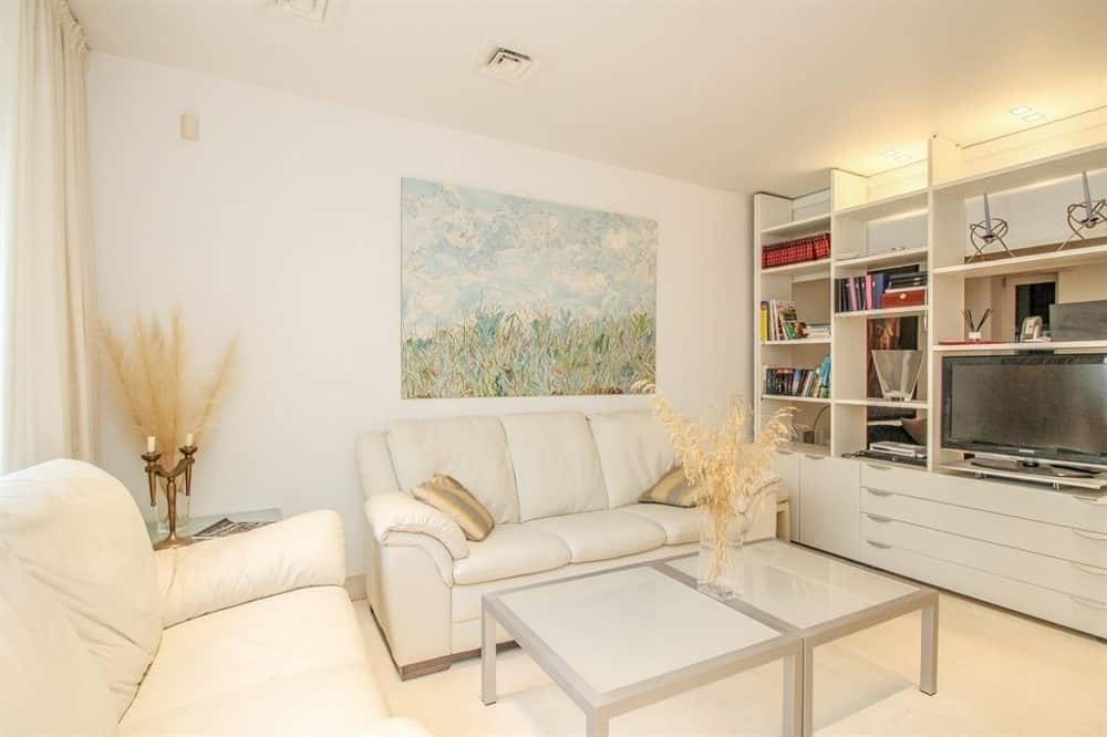 SON VIDA: DESIGNER VILLA WITH SEA VIEW 27