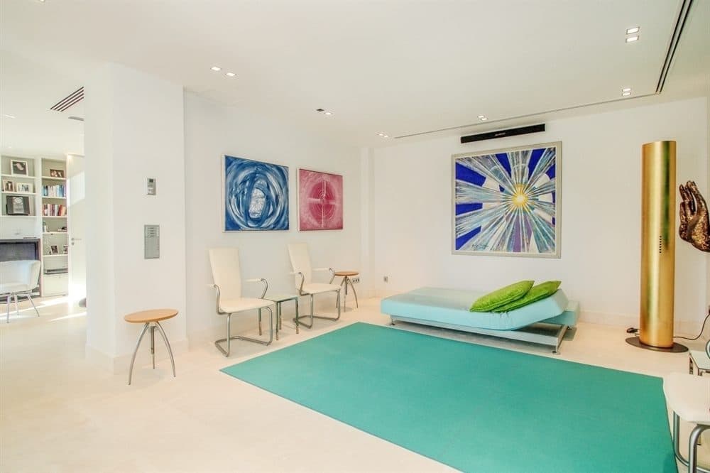 SON VIDA: DESIGNER VILLA WITH SEA VIEW 24