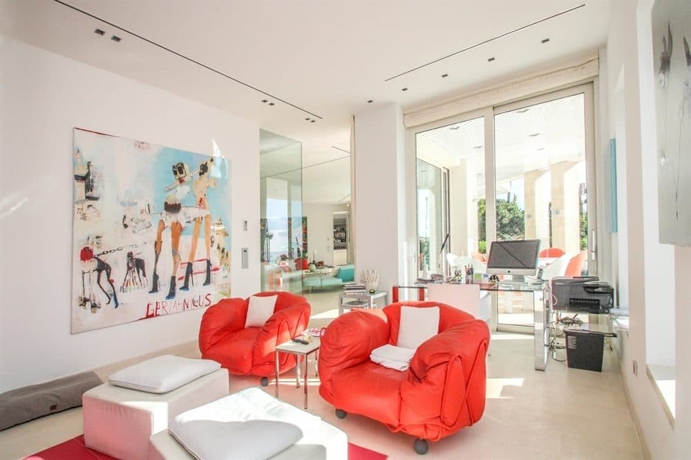 SON VIDA: DESIGNER VILLA WITH SEA VIEW 15