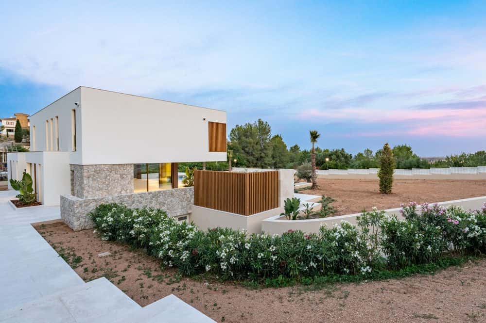 BUNYOLA: PREMIUM NEW-BUILD VILLA 15