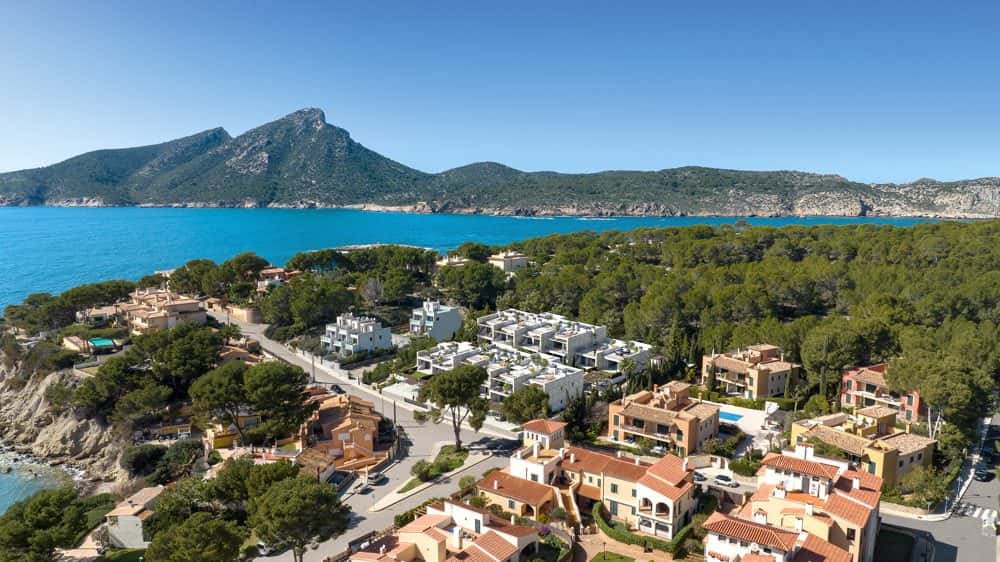 SANT ELM: NEW-BUILD PENTHOUSE WITH SEA VIEWS