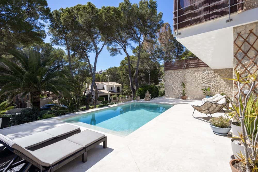 COSTA DE LA CALMA: MODERN CHALET WITH SEA VIEWS 2