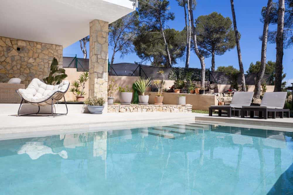 COSTA DE LA CALMA: MODERN CHALET WITH SEA VIEWS 3