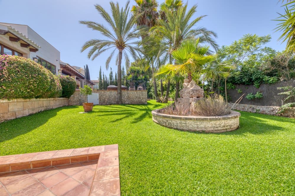 SANTA PONSA: EXCLUSIVE VILLA WITH GUEST HOUSE, 12-METER POOL & EXPANSION POTENTIAL 6