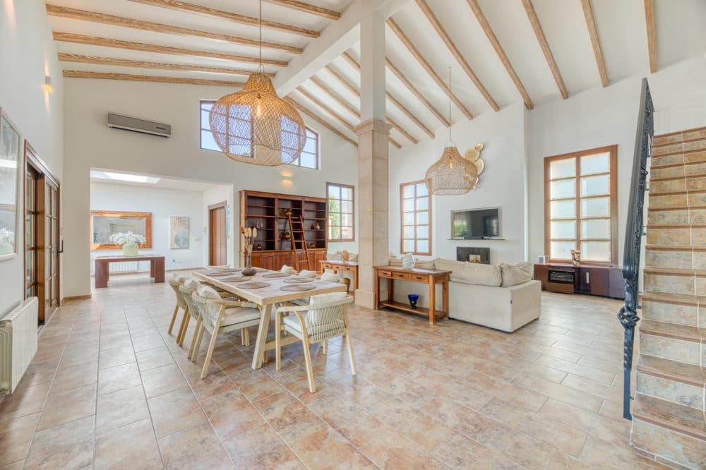 SANTA PONSA: EXCLUSIVE VILLA WITH GUEST HOUSE, 12-METER POOL & EXPANSION POTENTIAL 9