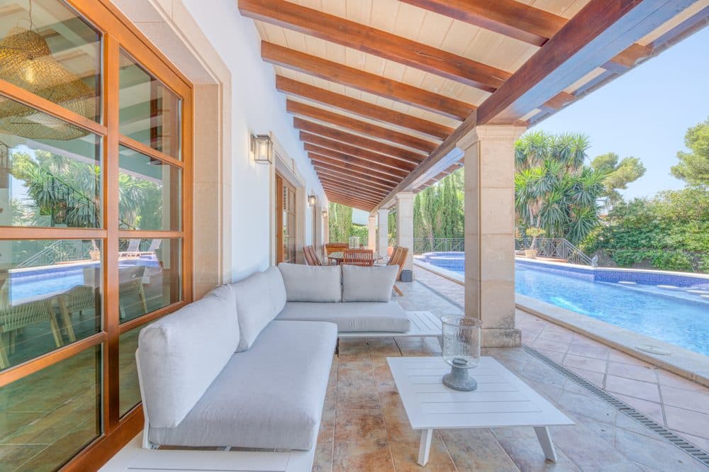 SANTA PONSA: EXCLUSIVE VILLA WITH GUEST HOUSE, 12-METER POOL & EXPANSION POTENTIAL 11