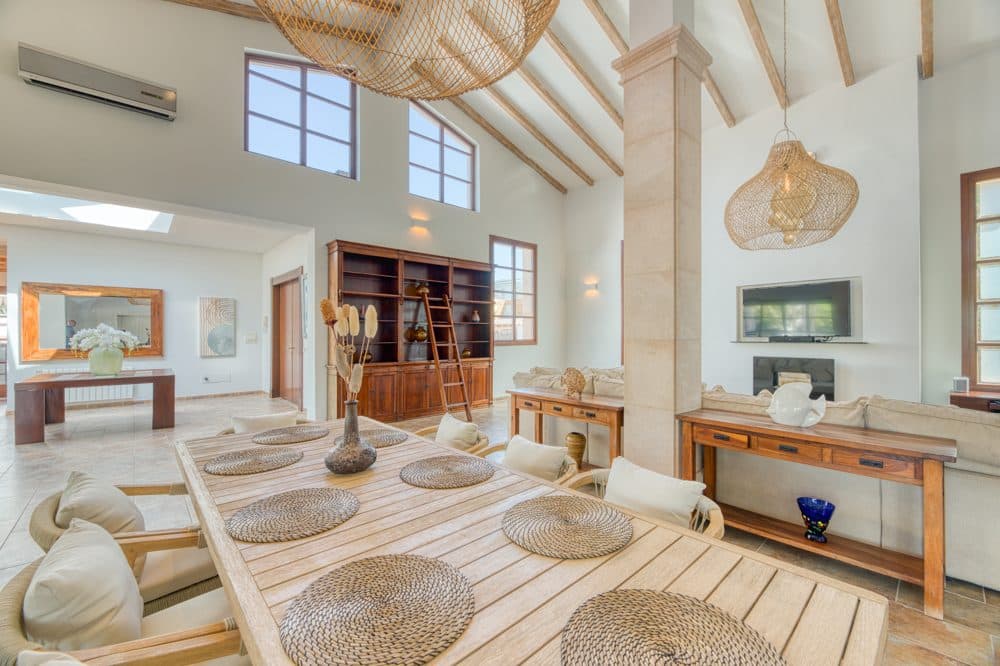 SANTA PONSA: EXCLUSIVE VILLA WITH GUEST HOUSE, 12-METER POOL & EXPANSION POTENTIAL 18
