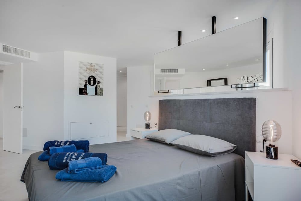 CALVIÀ: APARTAMENT EN UNA RESIDÈNCIA DE DISSENY DIRECTAMENT A LA PLATJA 23