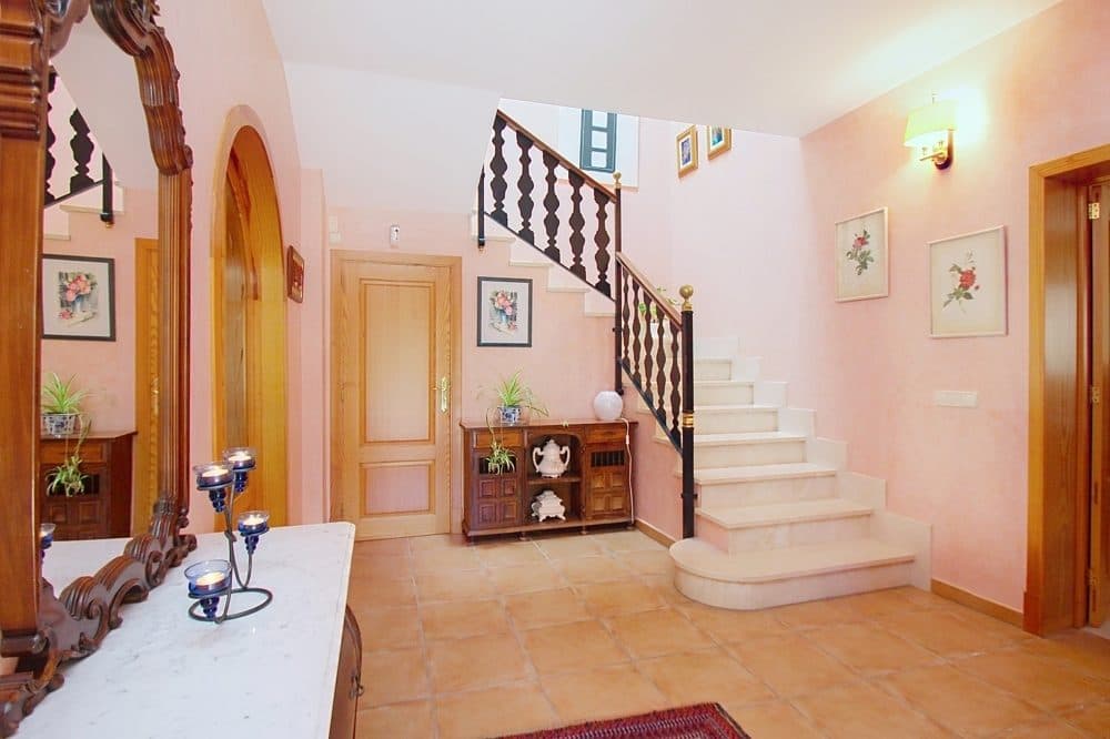 CALA BLAVA: VILLA CON PISCINA DE AGUA SALADA Y JARDÍN 23
