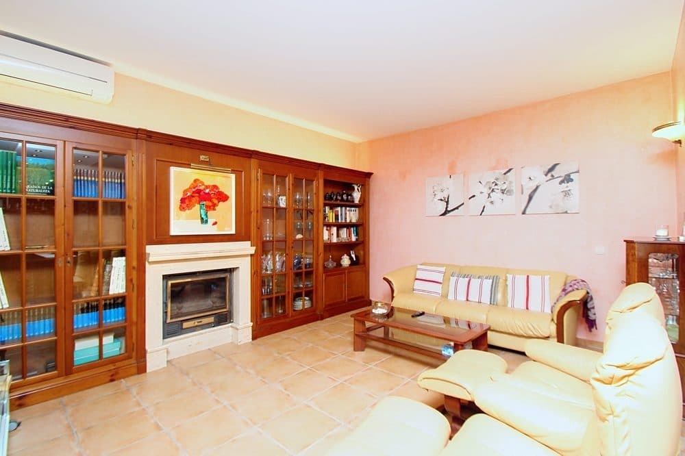 CALA BLAVA: VILLA CON PISCINA DE AGUA SALADA Y JARDÍN 22