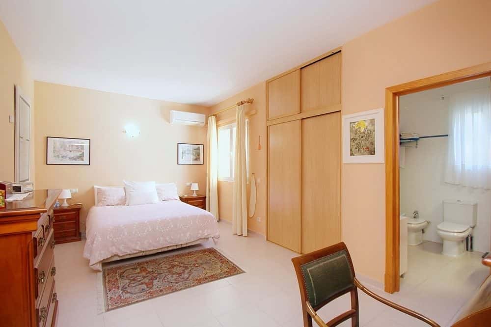 CALA BLAVA: VILLA WITH SALTWATER POOL AND GARDEN 24