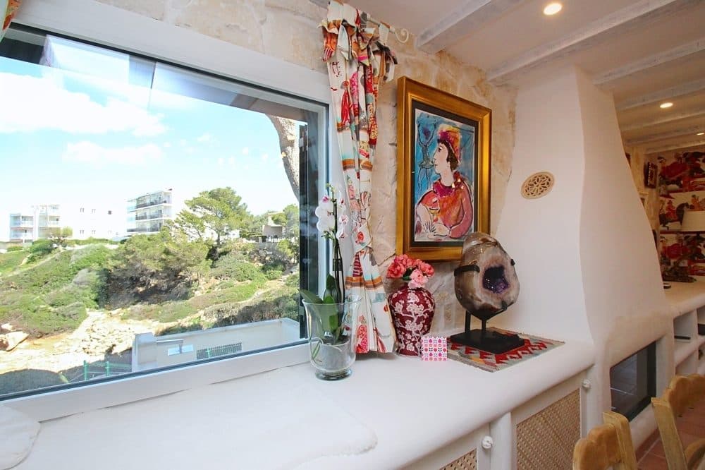 CALA BLAVA: VOLLSTÄNDIG RENOVIERTE WOHNUNG IN BUCHTLAGE 3
