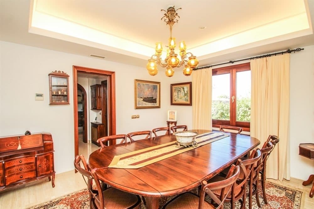 BENDINAT: RARITY! DETACHED SEMI-DETACHED HOUSE NEAR THE BEACH 15
