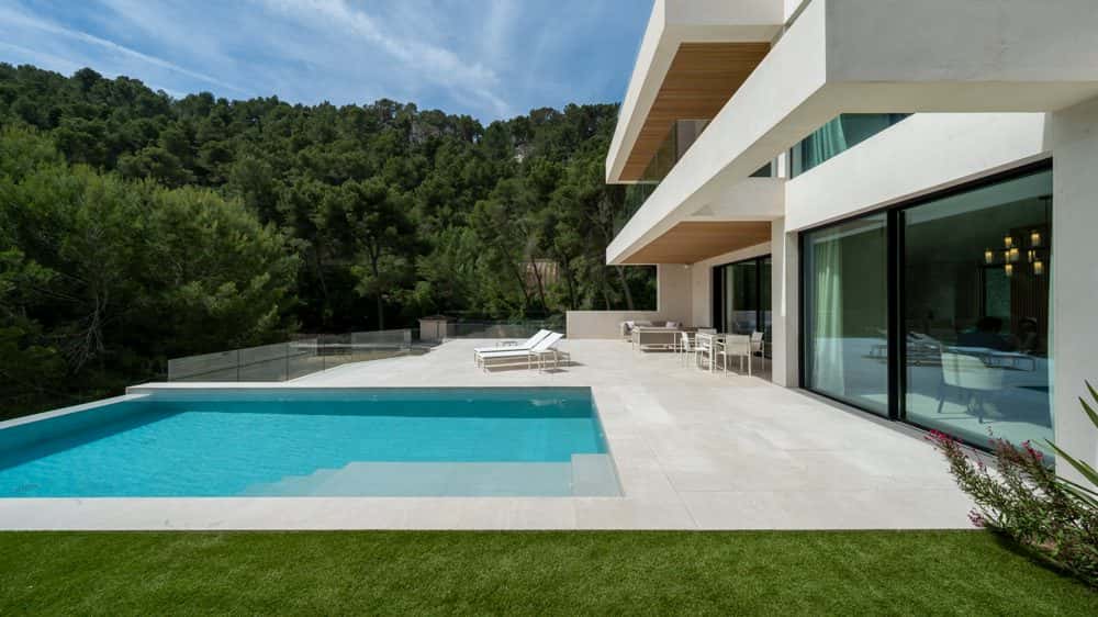 SON VIDA: IDYLLIC LUXURY VILLA READY FOR FIRST OCCUPANCY 4