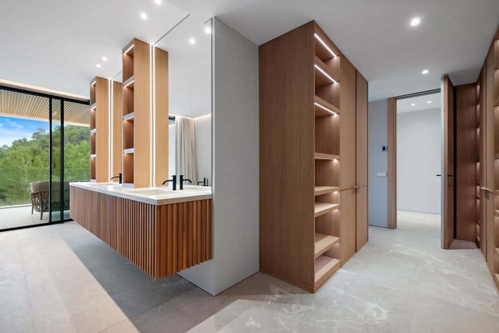 SON VIDA: IDYLLIC LUXURY VILLA READY FOR FIRST OCCUPANCY 13