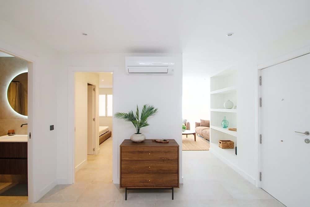 PALMA: RENOVATED APARTMENT WITH LARGE TERRACE
