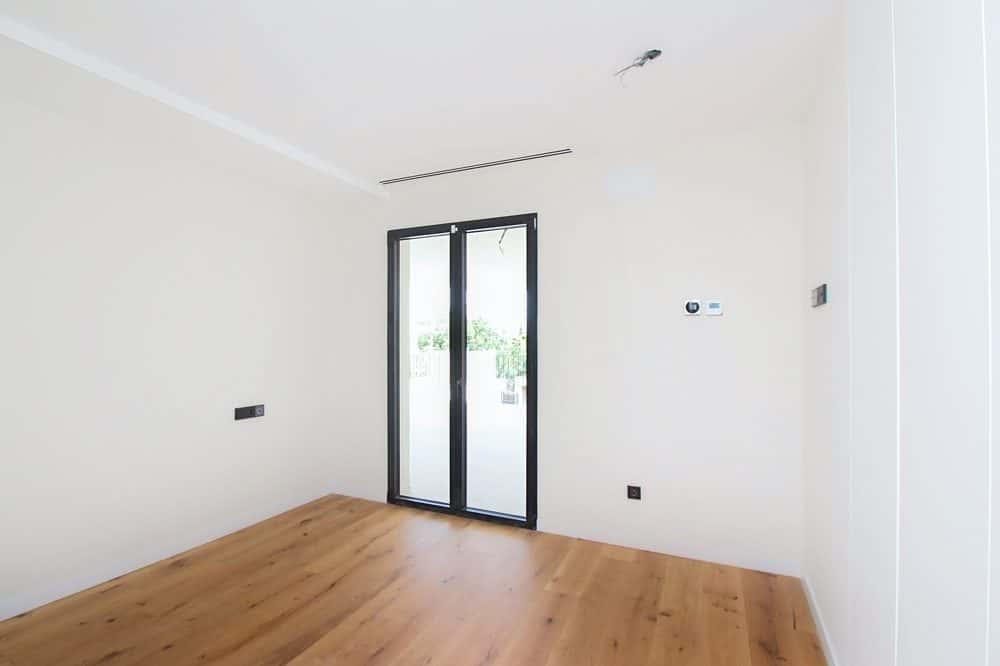 GÉNOVA: NEW BUILD WITH SEA VIEWS AND POOL 21