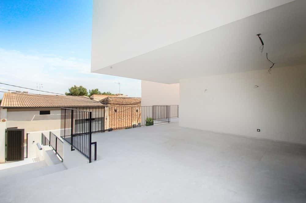 GÉNOVA: NEW BUILD WITH SEA VIEWS AND POOL 25