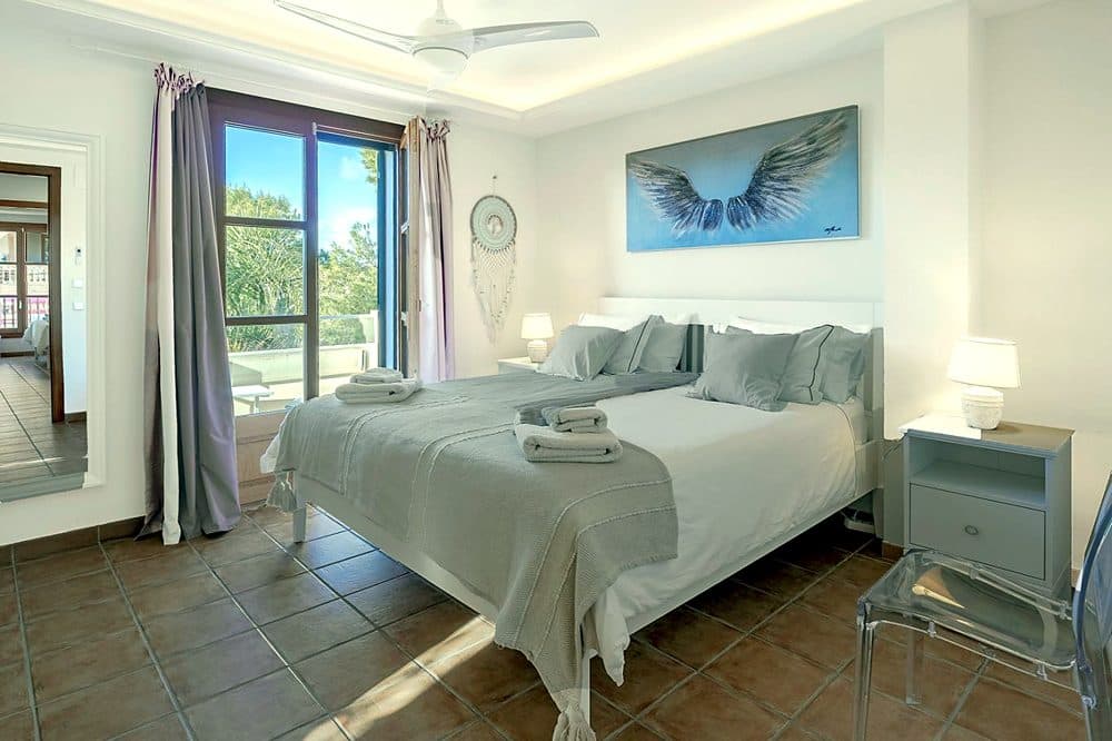 CALA PI: HAUS AN EINER MALERISCHEN BUCHT MIT ETV-LIZENZ 17