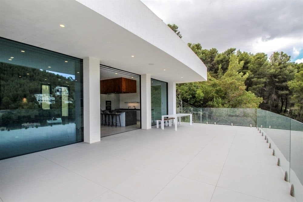 SON VIDA: LUXURIOUS NEW-BUILD VILLA 29