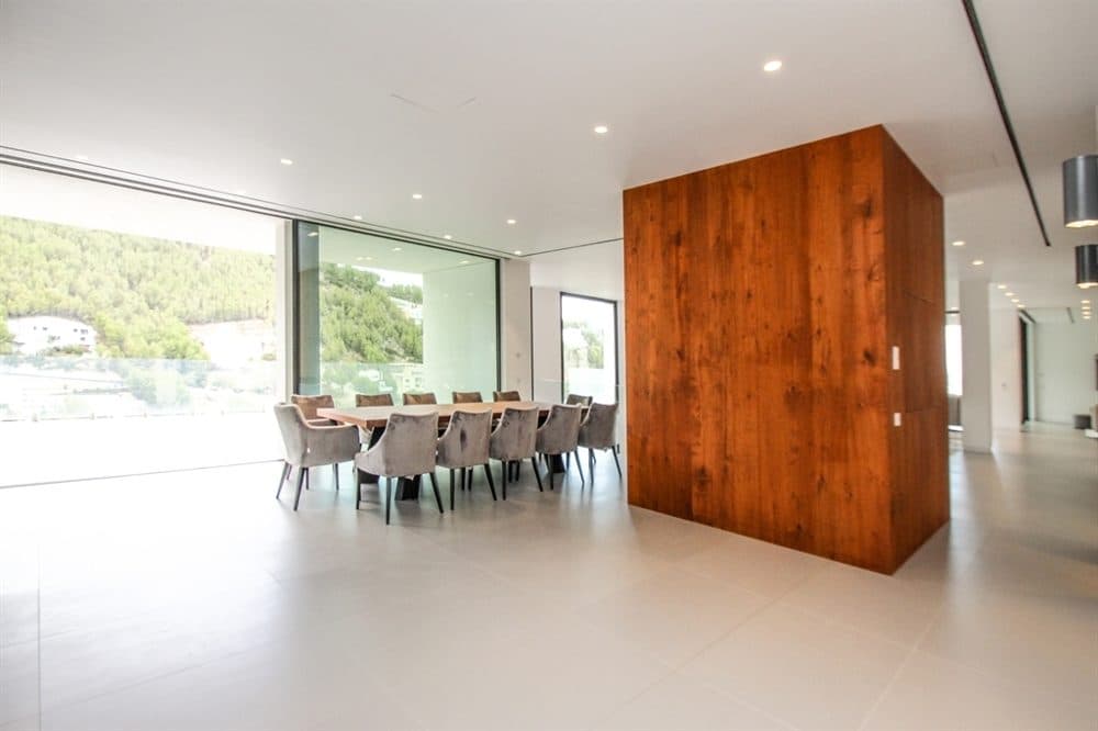 SON VIDA: LUXURIOUS NEW-BUILD VILLA 22