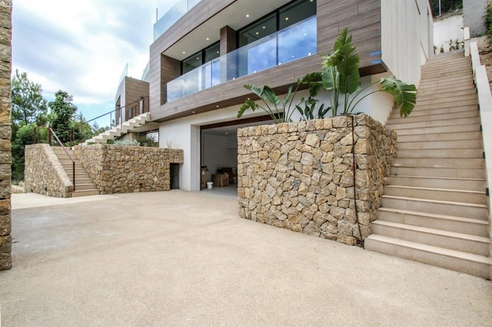 SON VIDA: LUXURIOUS NEW-BUILD VILLA 2