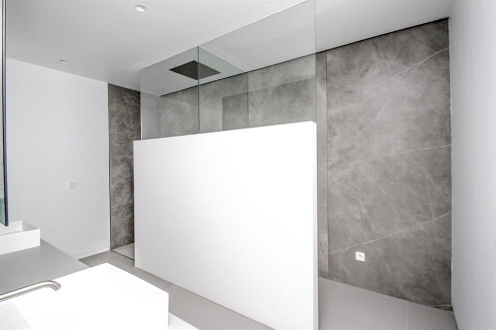 SON VIDA: LUXURIOUS NEW-BUILD VILLA 13