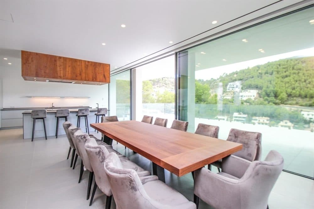 SON VIDA: LUXURIOUS NEW-BUILD VILLA 17