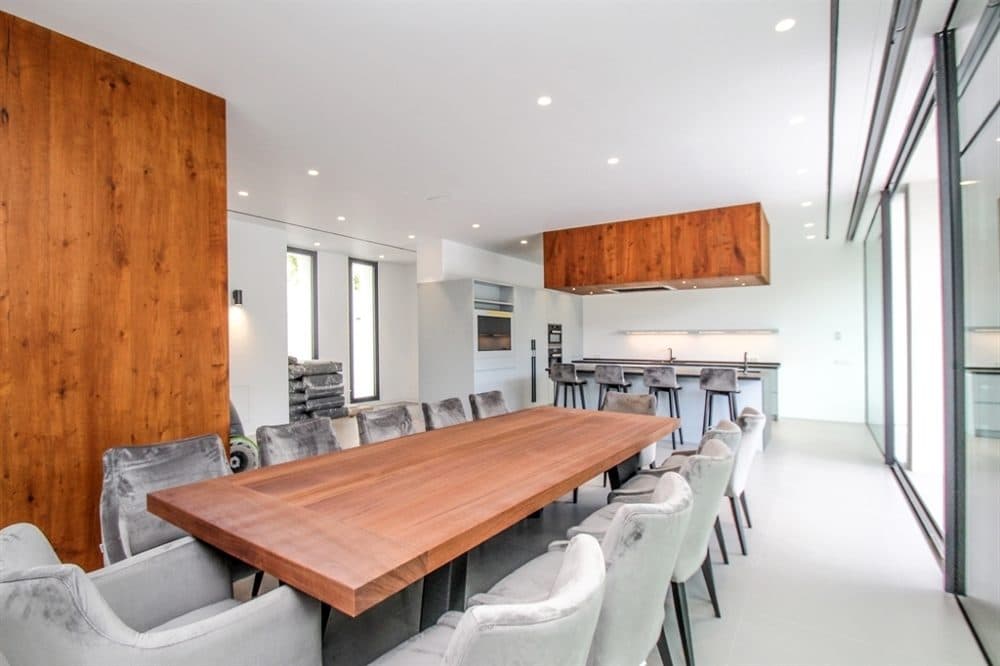 SON VIDA: LUXURIOUS NEW-BUILD VILLA 27