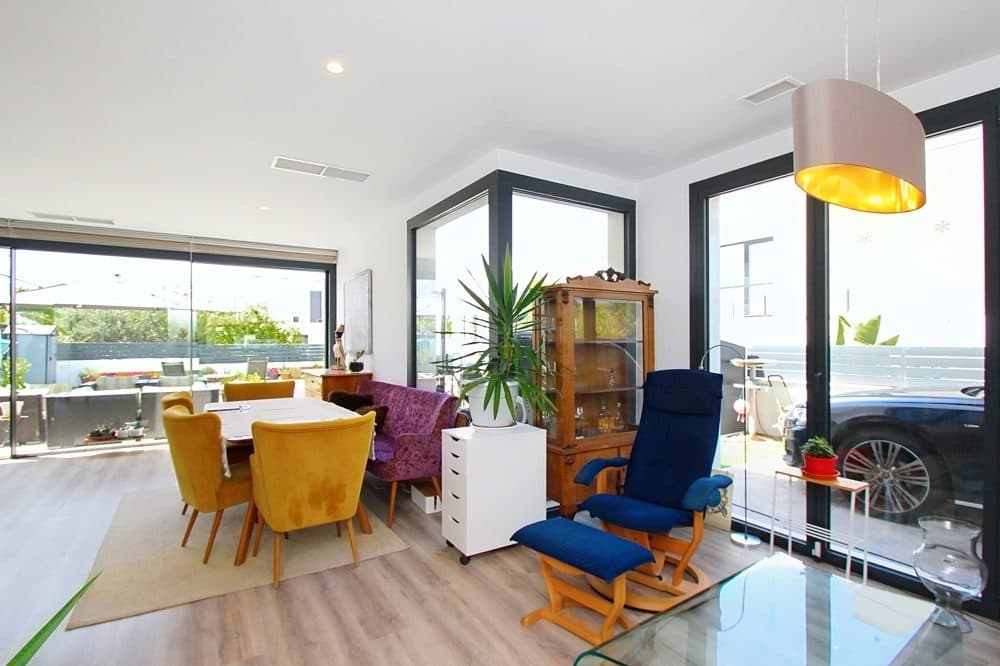 PUIG DE ROS: MODERN SEMI-DETACHED HOUSE WITH SALTWATER POOL 9