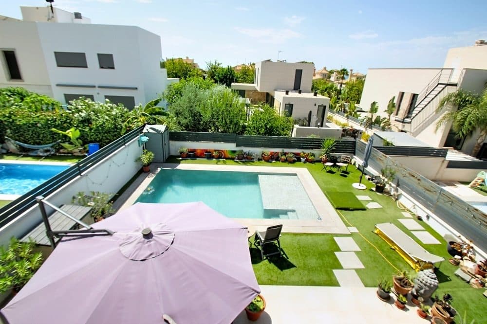 PUIG DE ROS: MODERN SEMI-DETACHED HOUSE WITH SALTWATER POOL 15